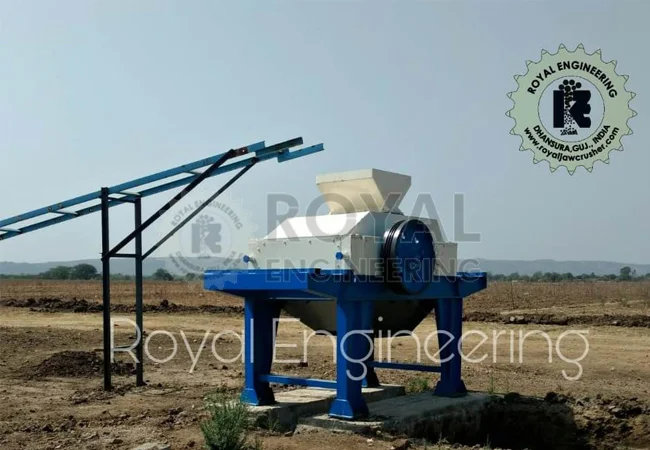 Mobile Crushing Machine, Wire Mesh Screen, Maharashtra